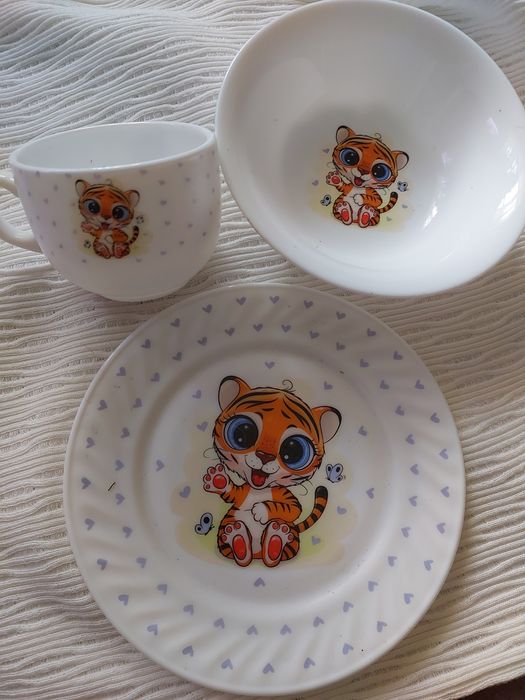 Продам ,набор посуды