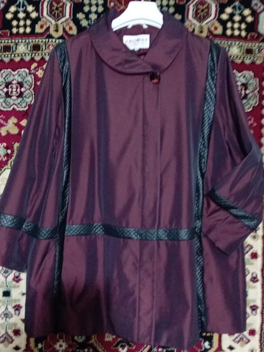 Продаётся женская куртка