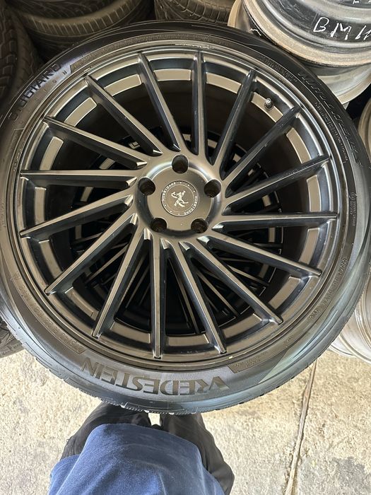 Джанти с гуми 22” 5*130