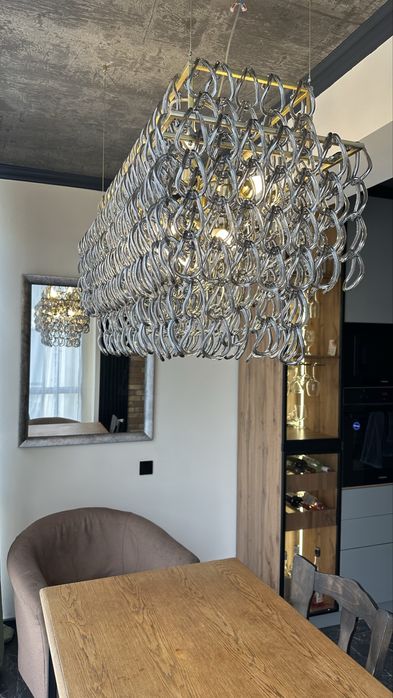 Шикарная люстра на 16 ламп