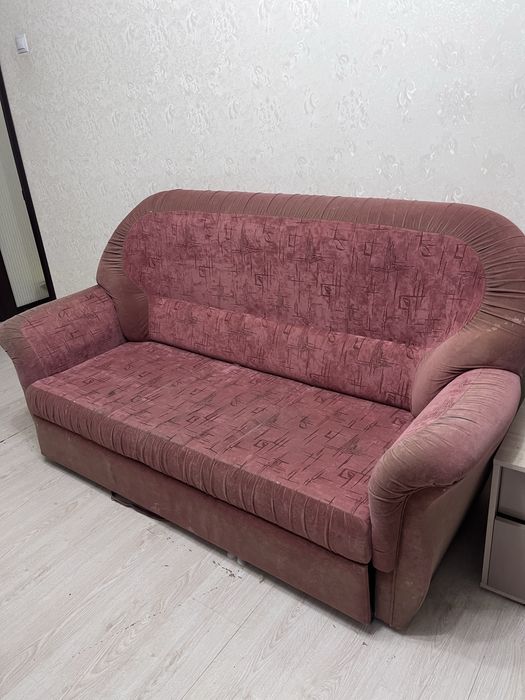 Диван отдам даром