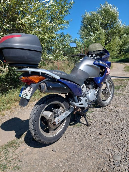 Honda Varadero XL  125 categoria A1