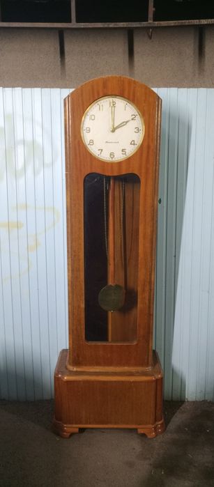 Продам напольные часы Янтарь