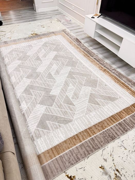 Продам ковры новые