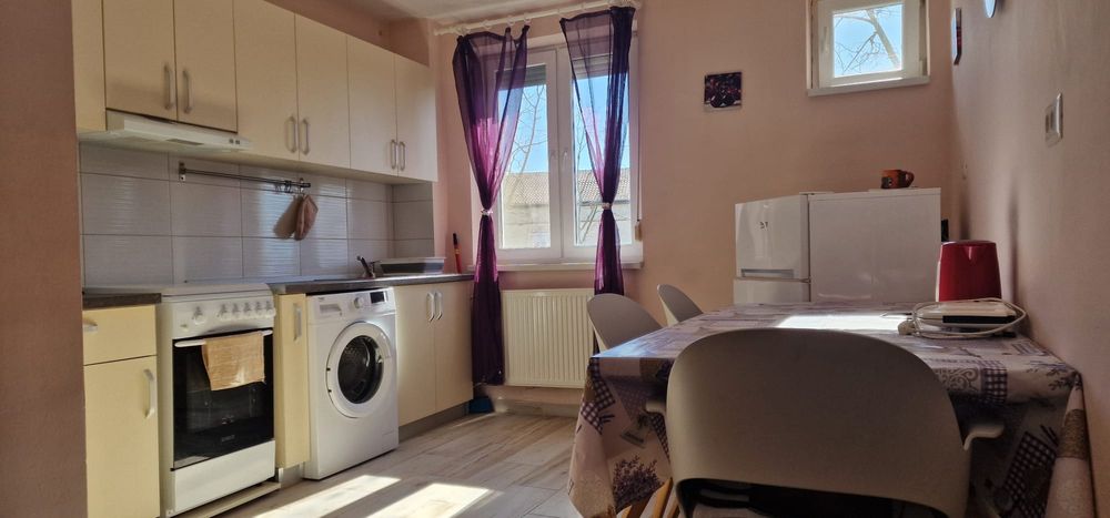 Inchiriat apartement