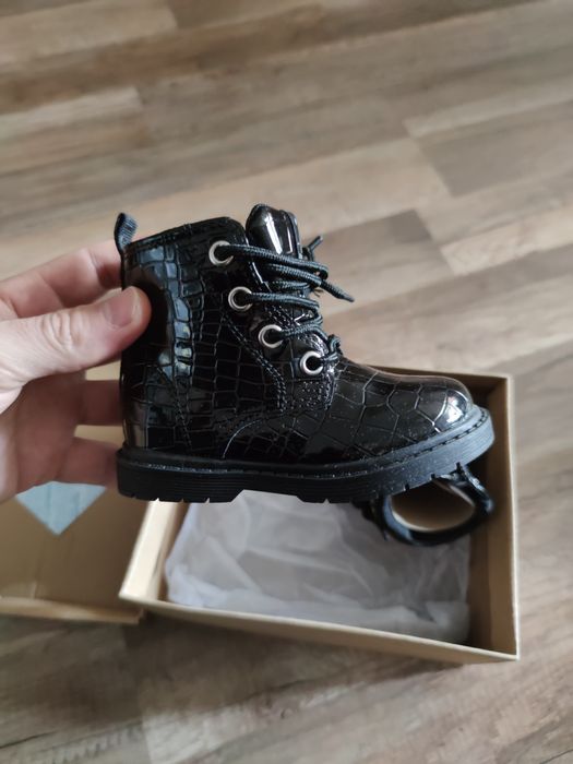 Детски боти номер 21