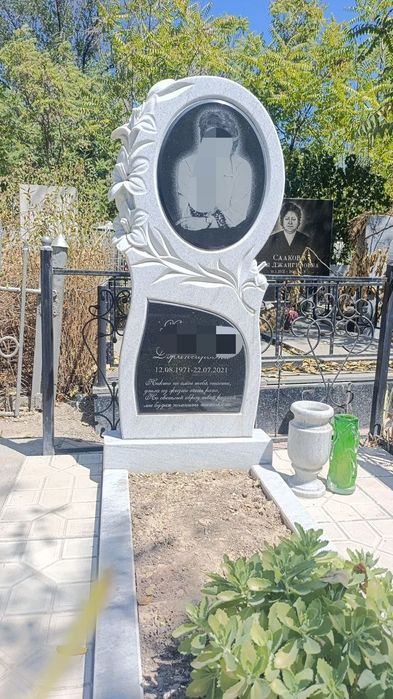 Изготовление и установка памятников.