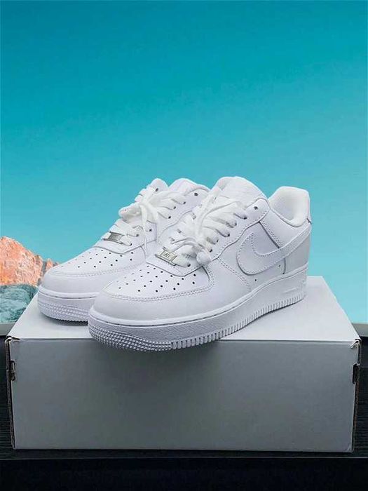 Nike Air Force 1 Low '07 Alb Mărimea 43