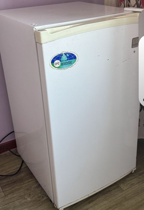 Мини холодильник рабочий