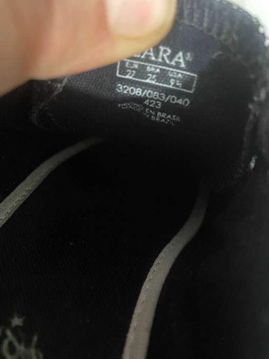 2 бр.оригинални детски спортни обувки