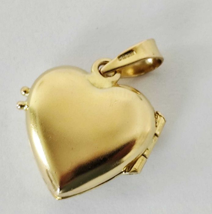 Medalion - Inima aur 22K , 4.52 gr. Vanzare in locatie (AG35 B 34584) Garantie 2ani!