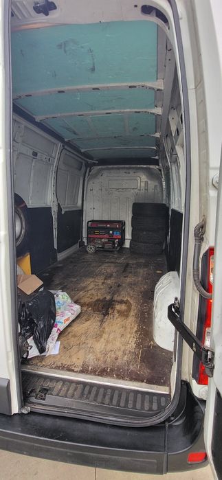 Продавам Бус Рено Мастър 2013г.Десен волан 2.3дизел 101к.с
2.3дизел 10