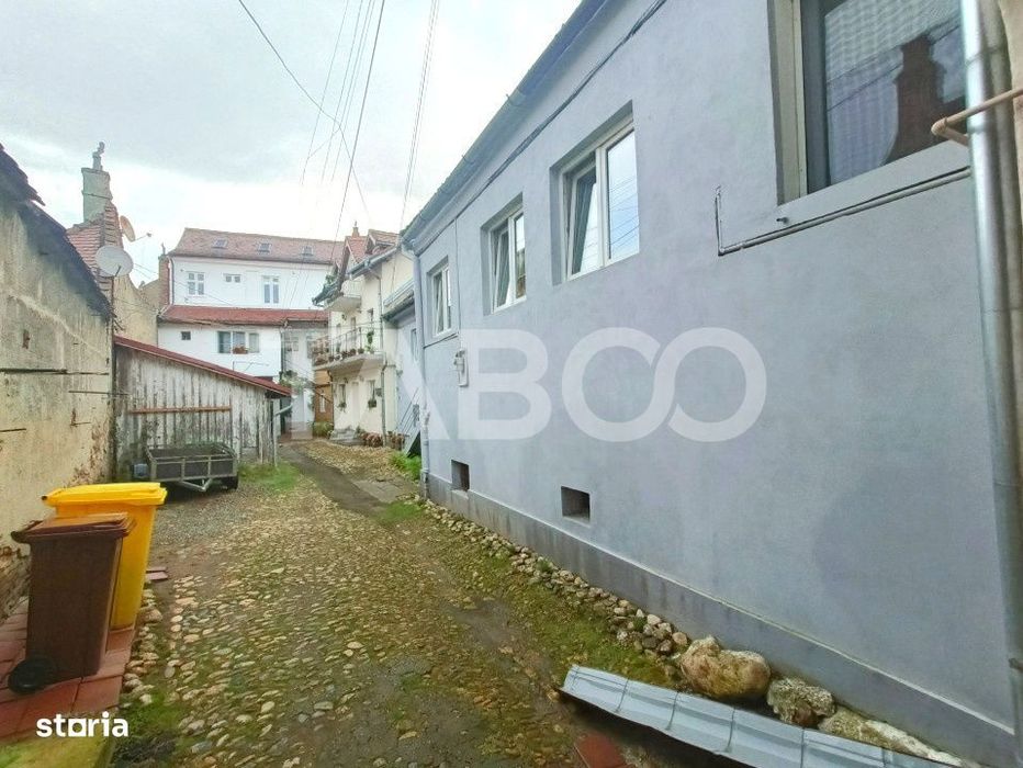 Apartament la casa 3 camere 68 mpu utili in apropiere de Piata Cibin