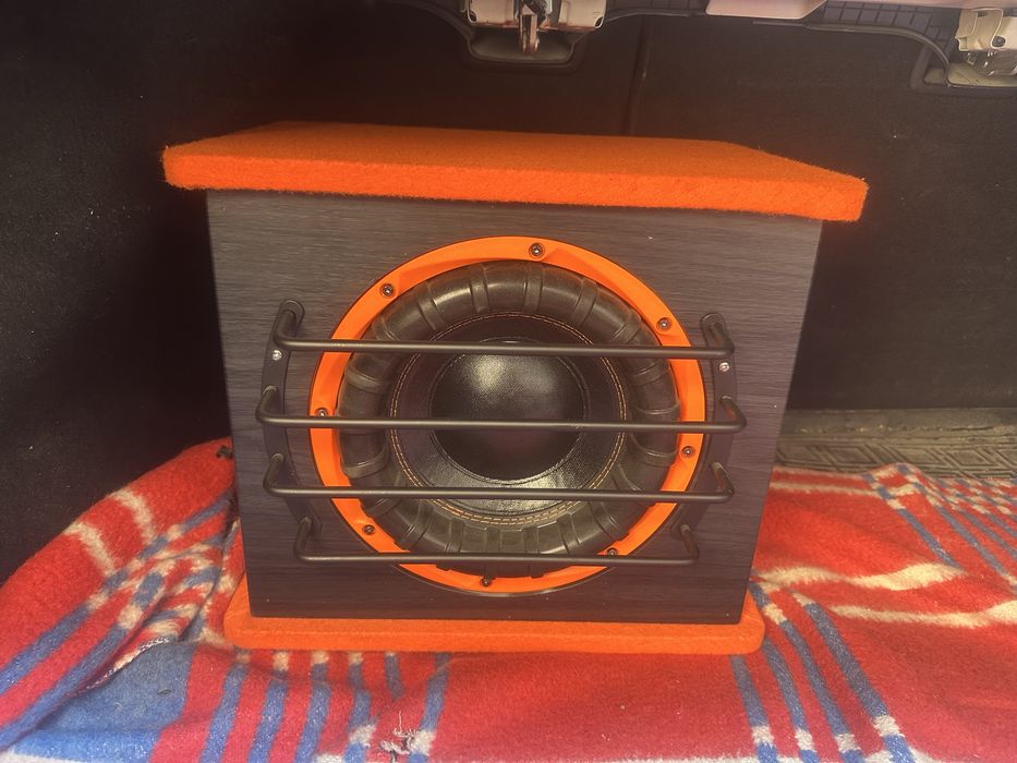 Продам сабвуфер