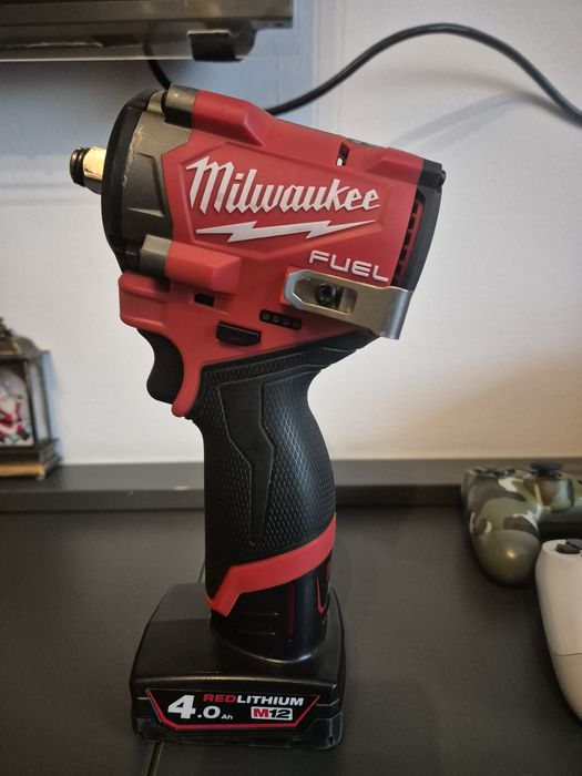 Milwaukee impact m12 745nwm fciwf12g3