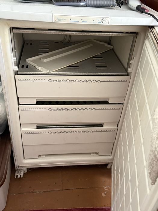 Продам морозильную камеру Бирюса