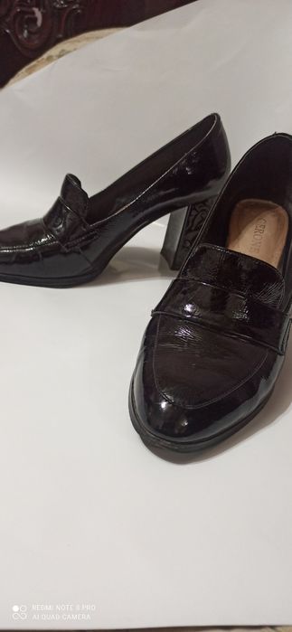 Туфли 40размер с удобным подошвой