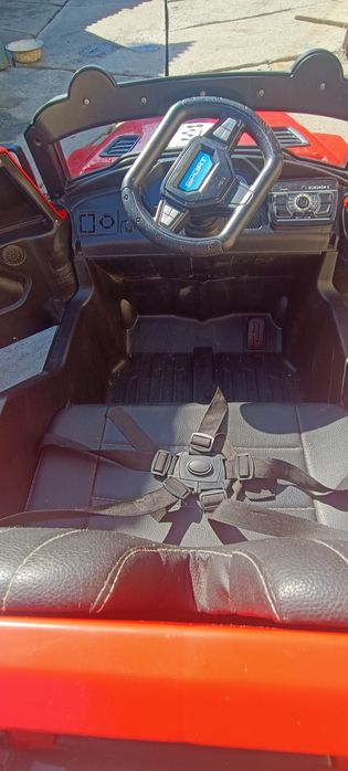 Продам электромобиль джип