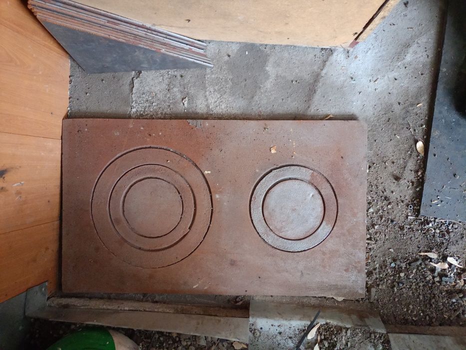 Продам плиту на печку и дверцы