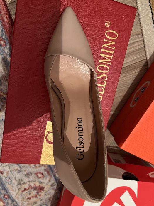 Продам туфли 2 пары