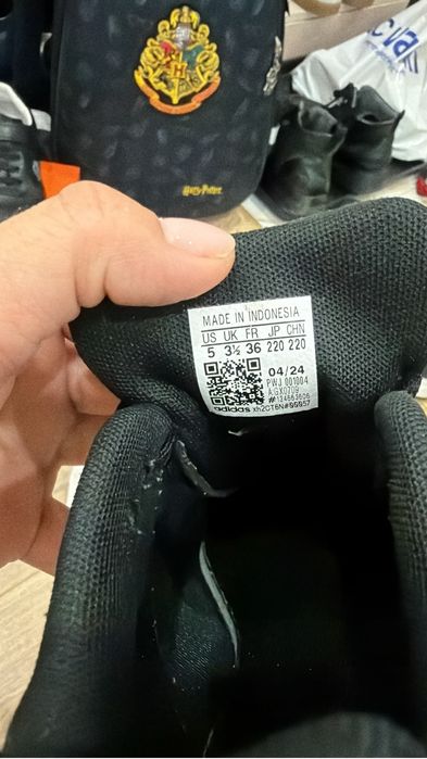 Кросовки adidas 36 размер.