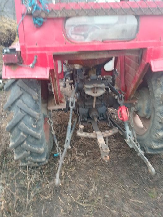 Vând tractor Fiat 55cp și semanatoare