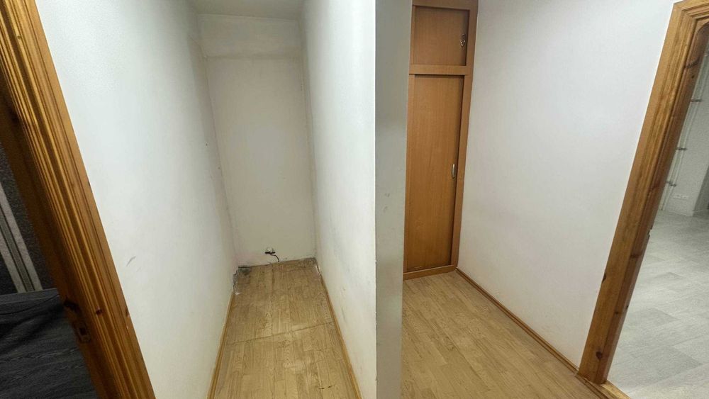 1 этаж 2 хонали квартира под офис идеал вариант сотилади Университет