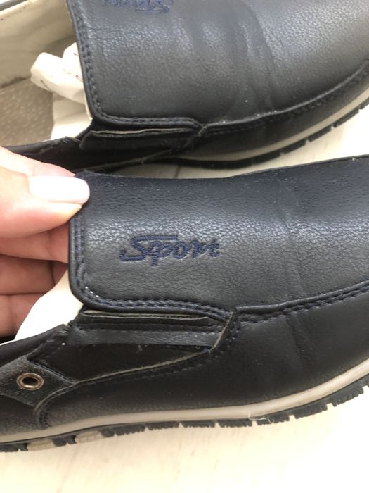 Продам обувь,Для мальчика 32 размер