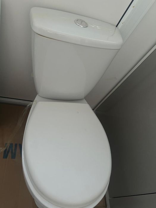 Унитаз, зеркалоо