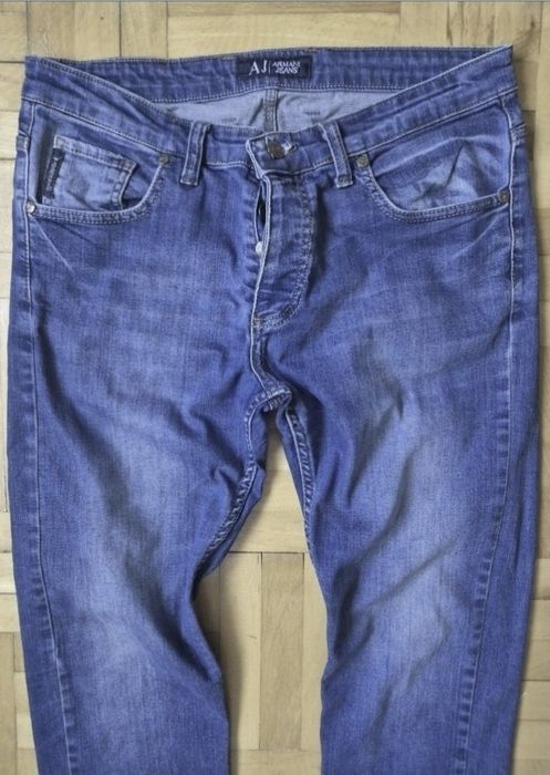 Blugi Bărbătești Armani Jeans - Clasic & Rafinat - W33 L34