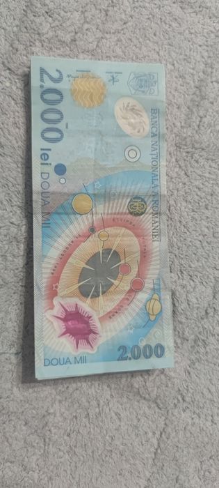 Bancnote de 2000 lei cu eclipsă