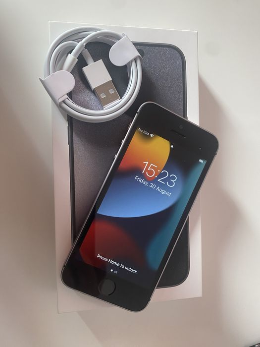 iPhone SE, gri, aspect 9/10, baterie 87%