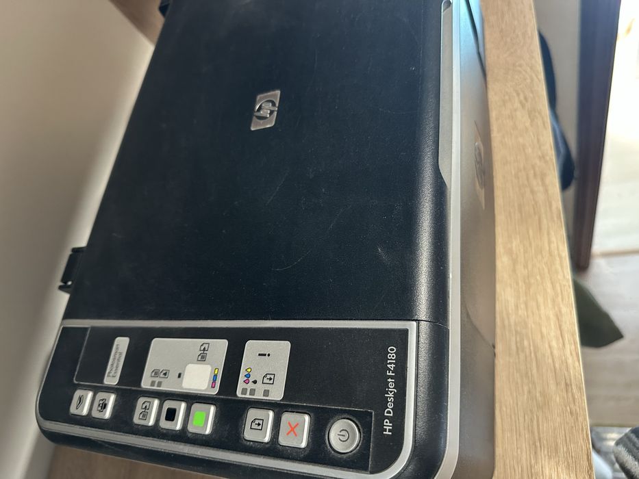 Цветной принтер Hp