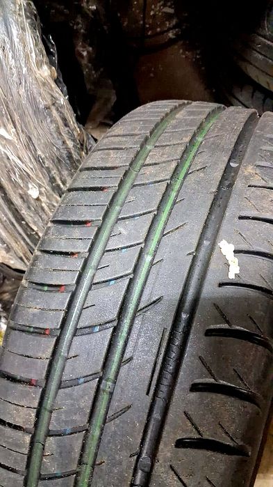 Продам резину Viatti 195/55 r15 - 2шт