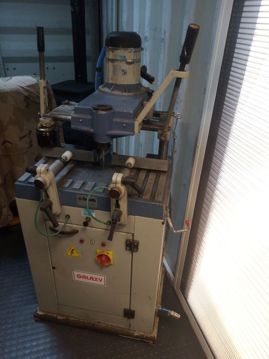 Копирна машина  за прозорци и врати