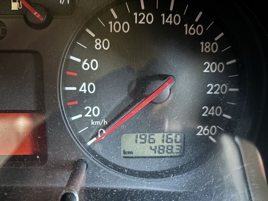 VOLKSWAGEN Golf 2004 — imagine 3