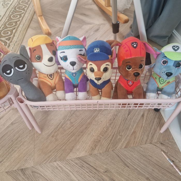 Мягкие игрушки, машинки