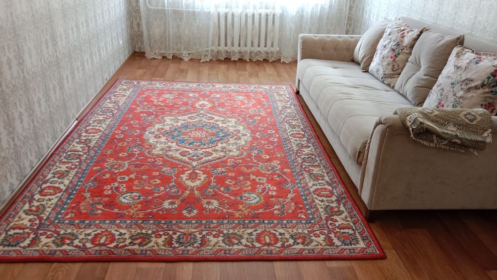 Продам ковер 2×3 в отличном состоянии