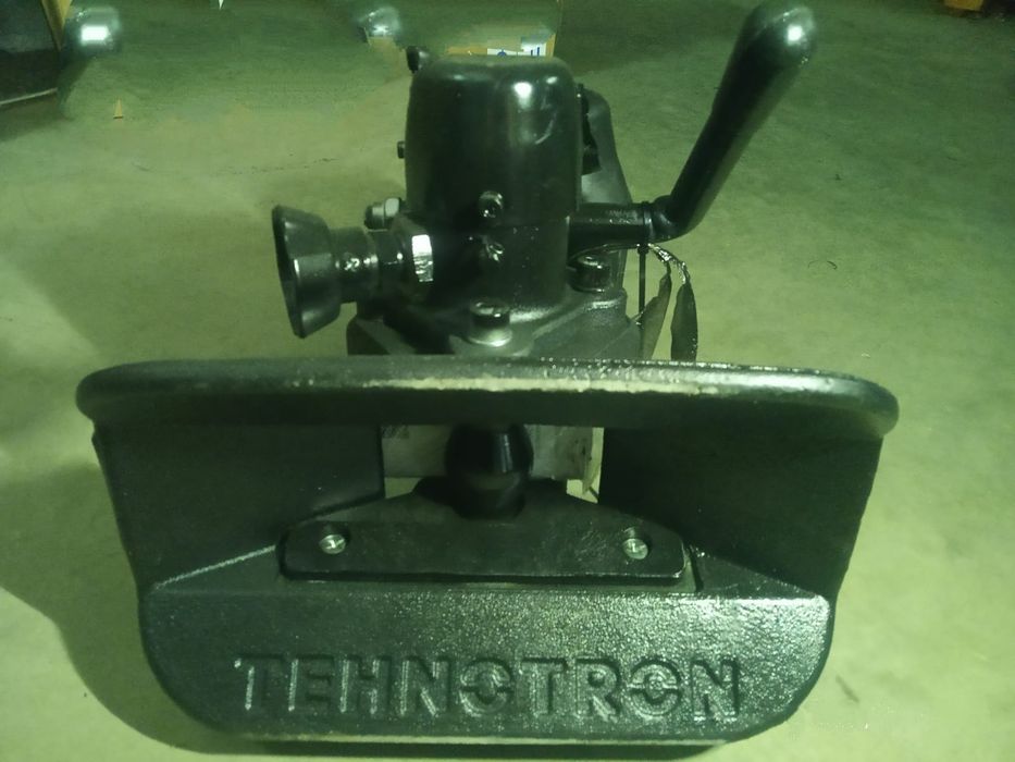 Фаркоп новый не разу ставили