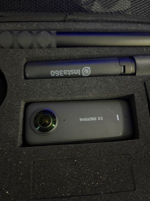 Insta 360 x3 продам