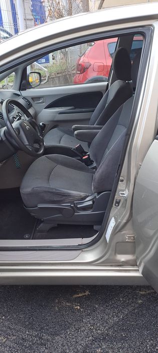 Mitsubishi grandis