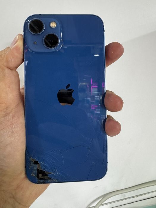 Продаю iphone 13