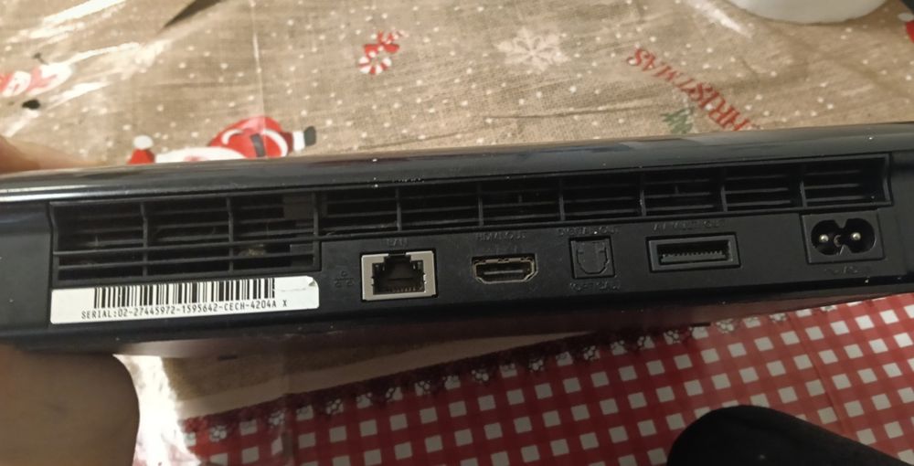 Vând PlayStation 3 perfect funcțional
