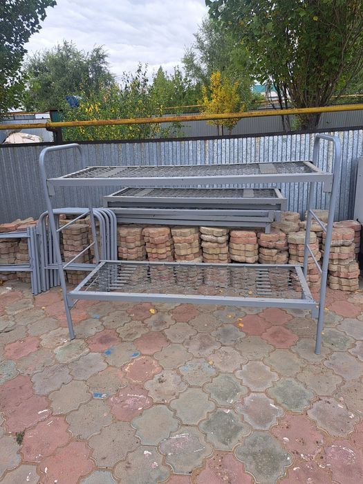 Двухъярусные кровати