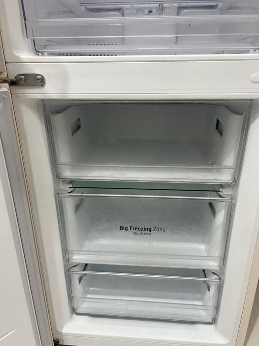 Продаётся LG Холодильники