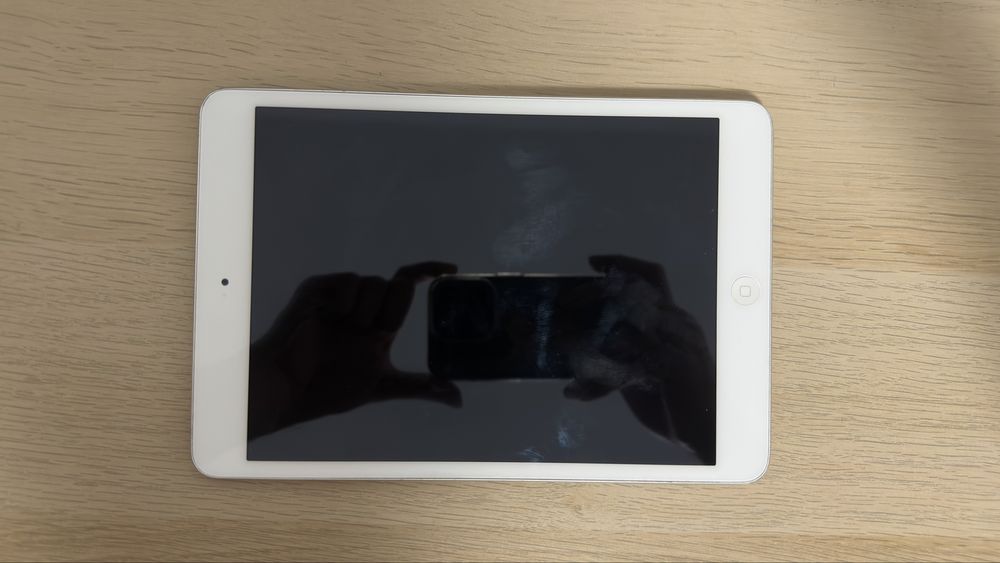 iPad Mini 2 A1489 – Funcțional, codat la activare – stare bună