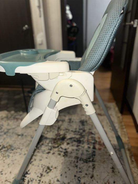 Срочно!Детский стульчик для кормления