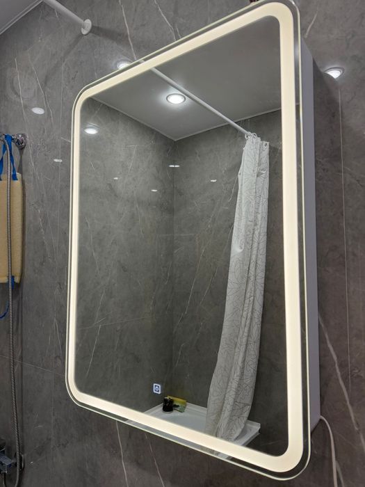 Продам зеркало, при открытии полки