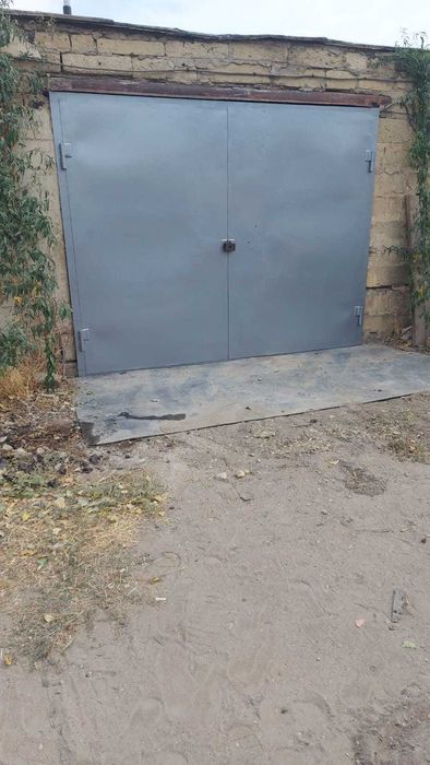 Продам приватизированный гараж