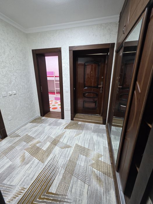 77-серия Кирпич 3 хона 3 этаж 6-метровая веранда шошилинч арзон